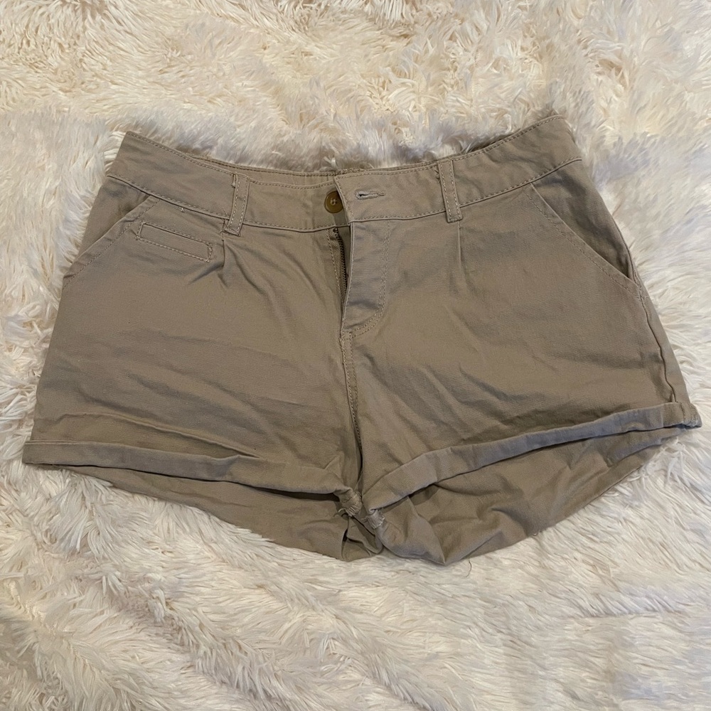 Khaki shorts